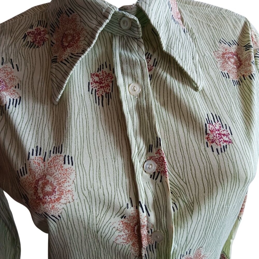 Women's Large Vintage 1970's Wild Green Floral Button-Up Disco Shirt Blouse